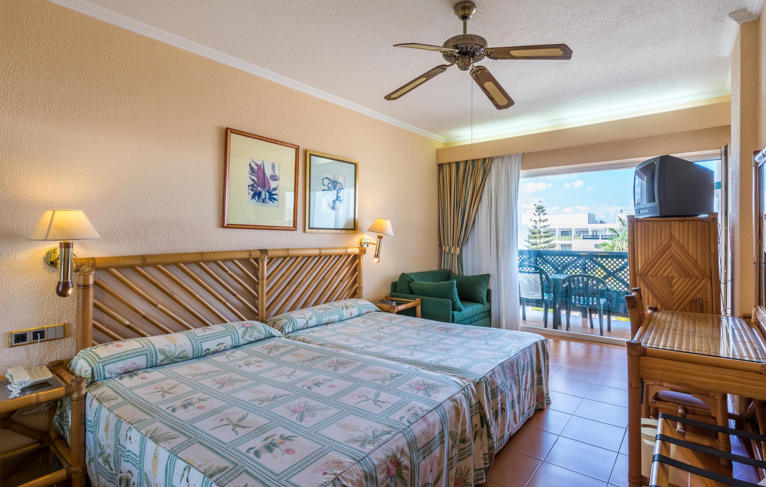 Bluesea Costa Bastian Hotell Costa Teguise Exteriör bild