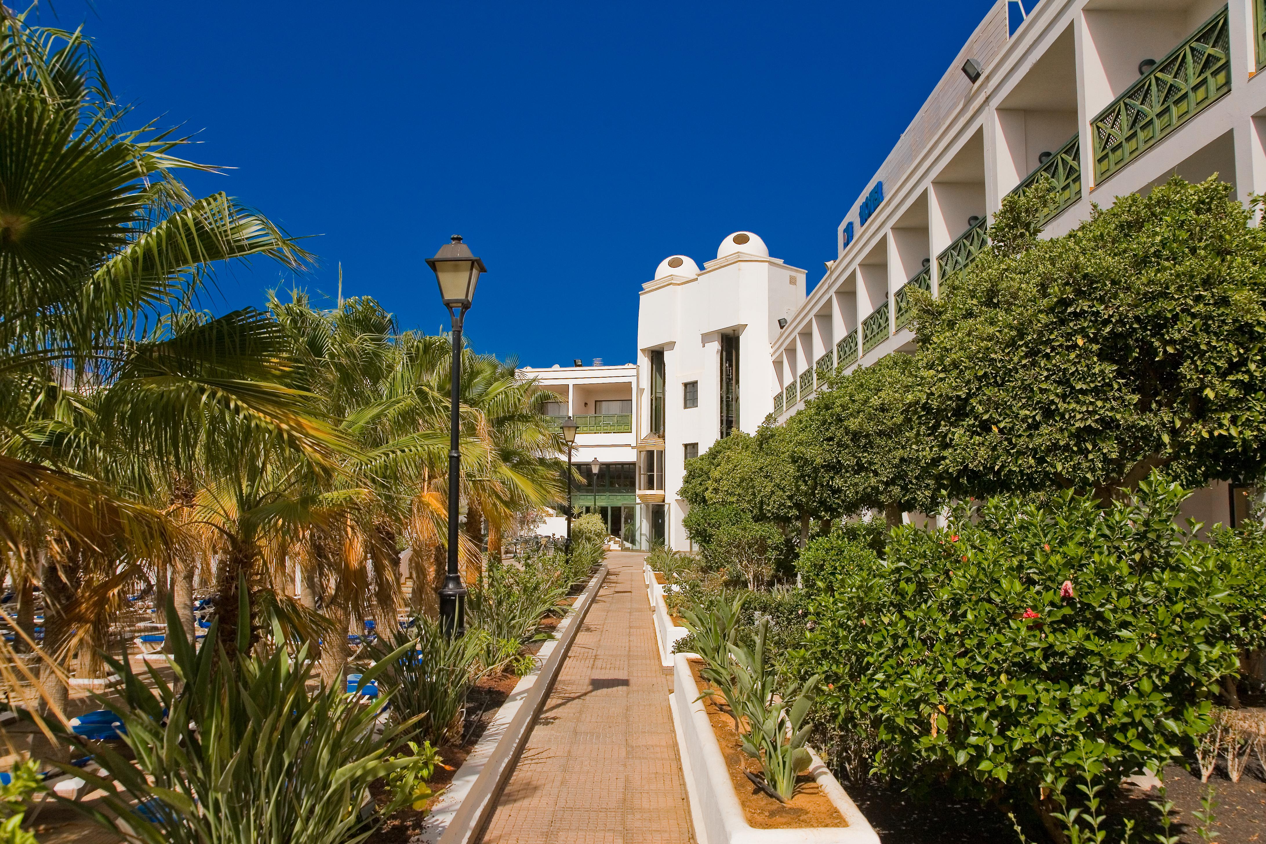 Bluesea Costa Bastian Hotell Costa Teguise Exteriör bild