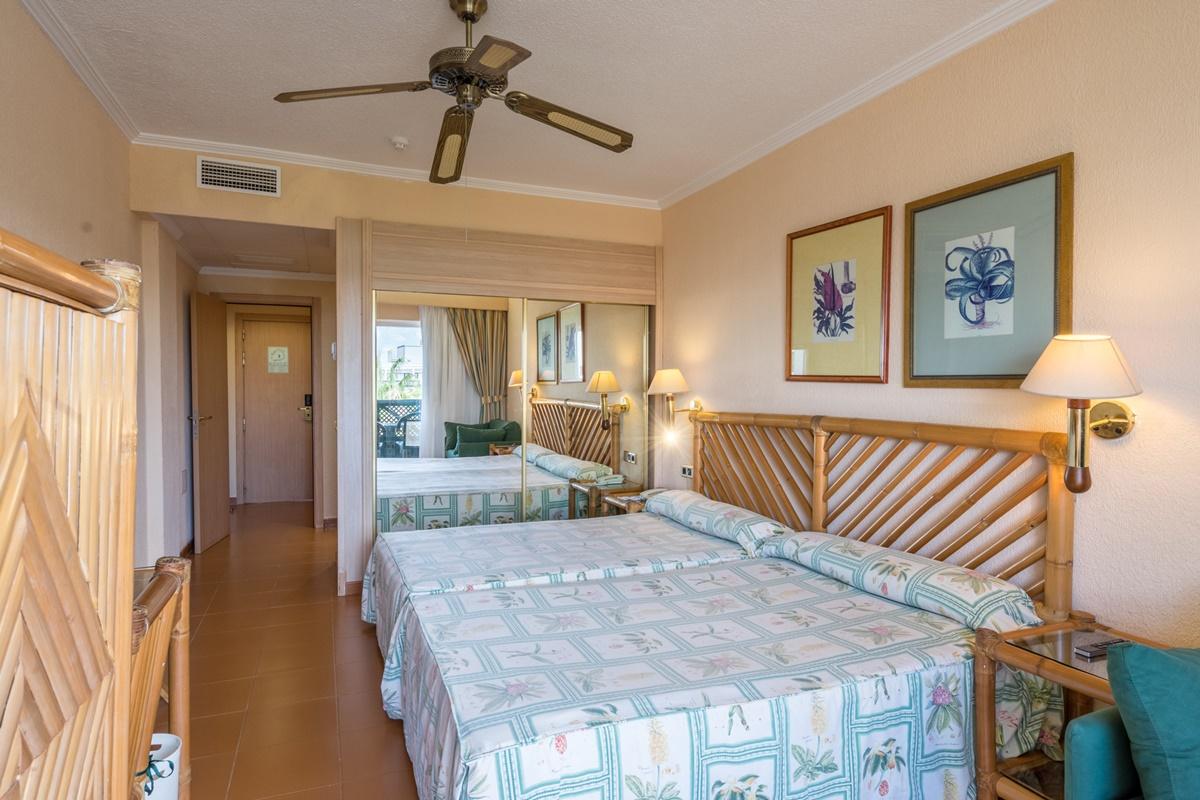 Bluesea Costa Bastian Hotell Costa Teguise Exteriör bild