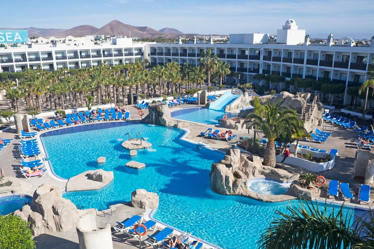 Bluesea Costa Bastian Hotell Costa Teguise Exteriör bild