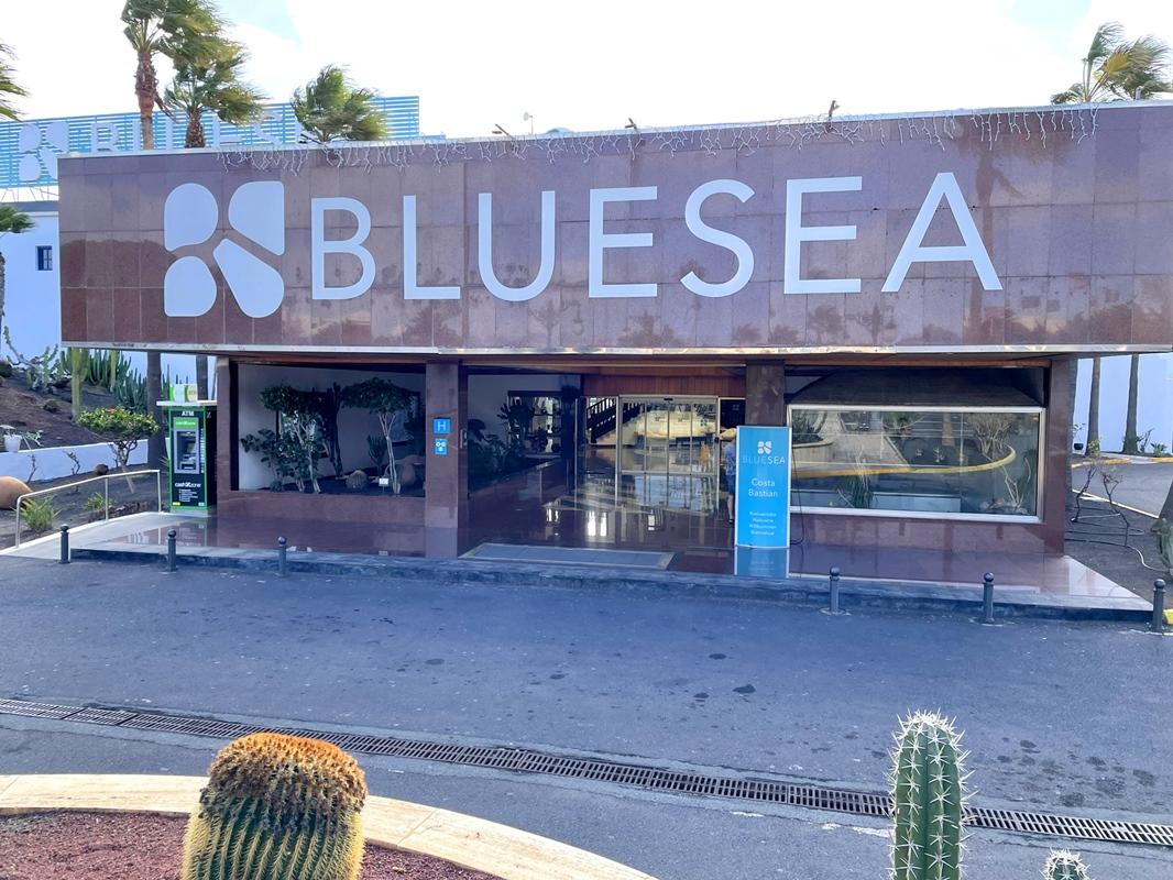 Bluesea Costa Bastian Hotell Costa Teguise Exteriör bild